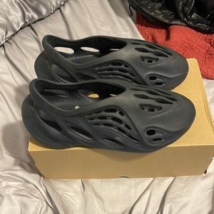 Adidas yeezy foam runners mineral blue